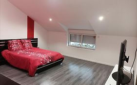 Loft Atypique Et Chaleureux